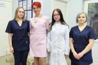 В МОКМЦ проходят практику студенты Мурманского медицинского колледжа по специальностям «Сестринское дело» и «Лечебное дело».